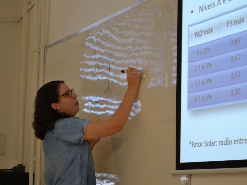 Capacitação em Eficiência Energética em Edificações